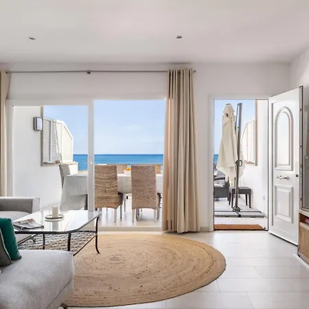 House In 1st Sea Line Of Son Serra 別荘 ソン・セッラ・デ・マリーナ